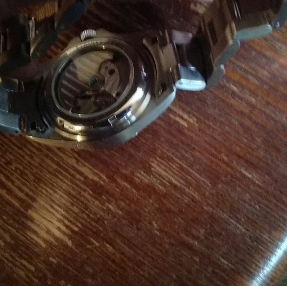 Watch - Picture 3 of 3